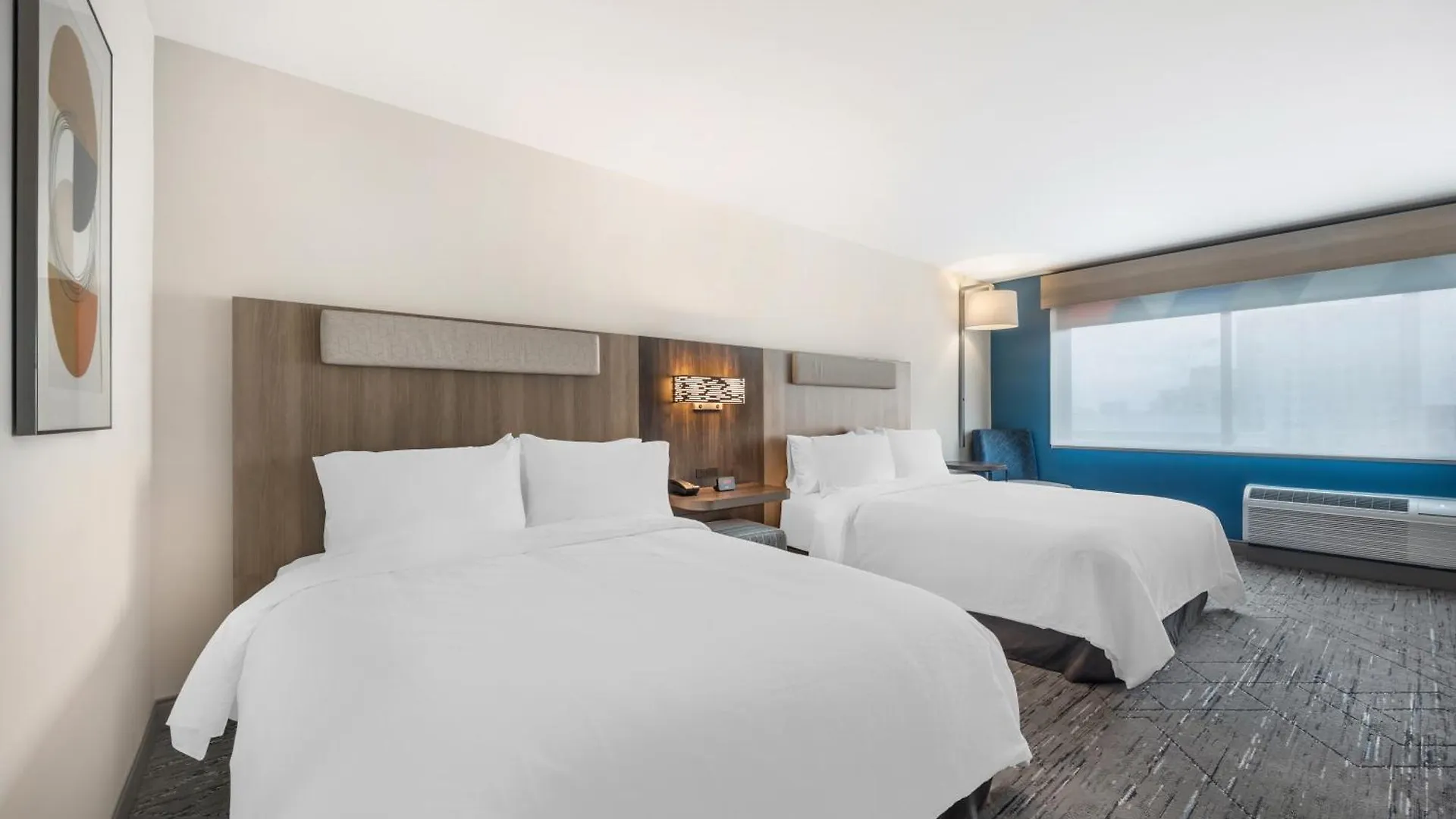 Holiday Inn Express & Suites Nashville West End - Univ Area By Ihg