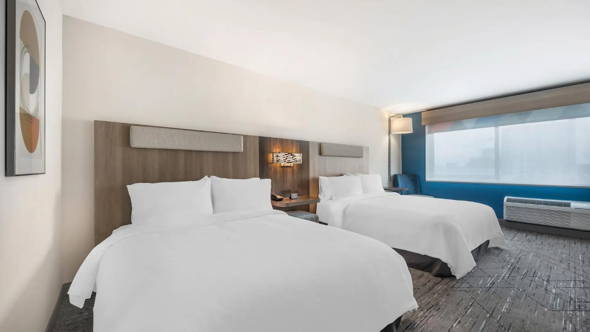 Holiday Inn Express & Suites Nashville West End - Univ Area By Ihg Hotel