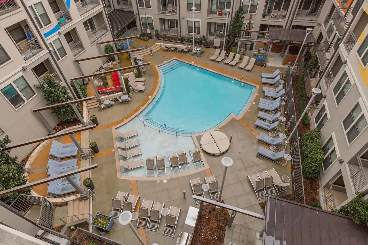 Holiday Inn Express & Suites Nashville West End - Univ Area By Ihg Hotel