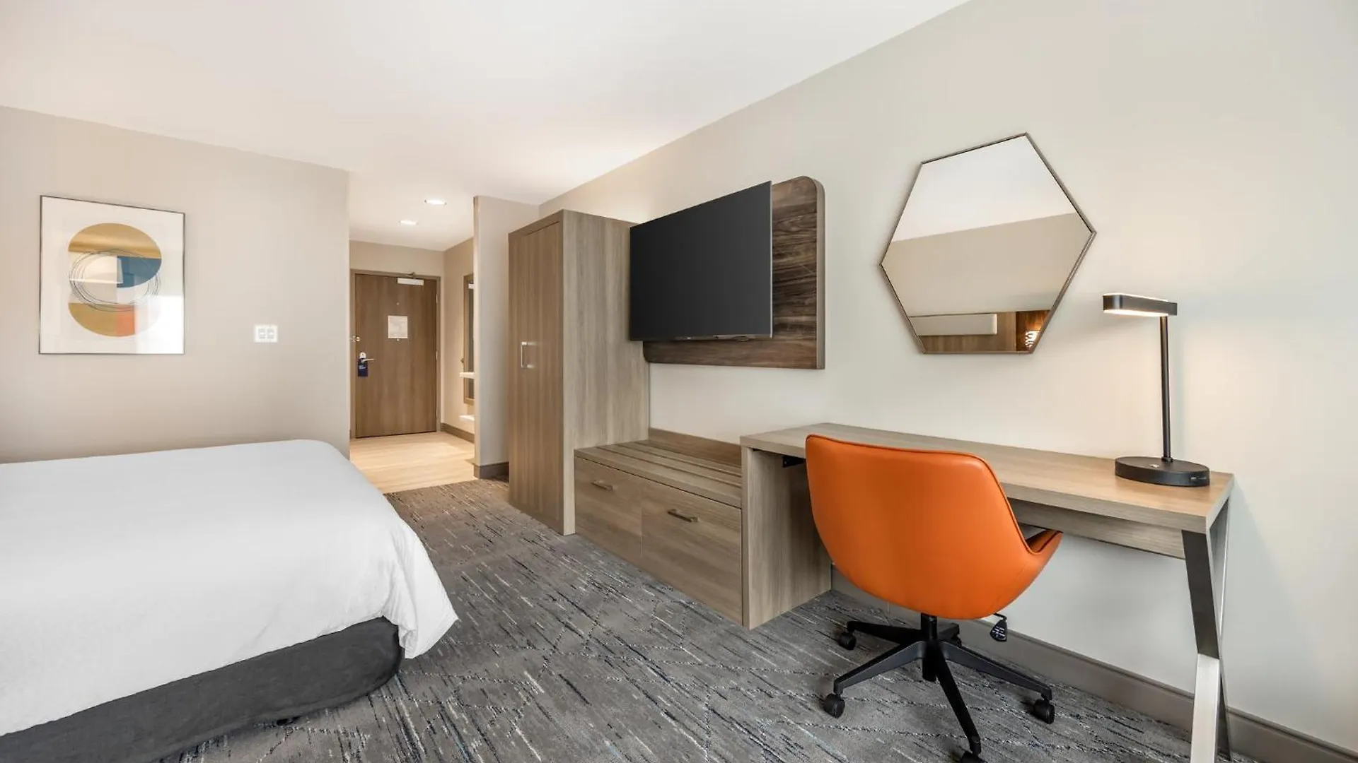 Holiday Inn Express & Suites Nashville West End - Univ Area By Ihg Hotel